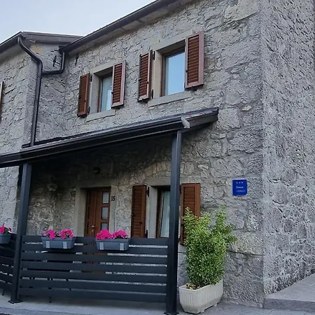 Kos Lägenhet Lupoglav (Istria)