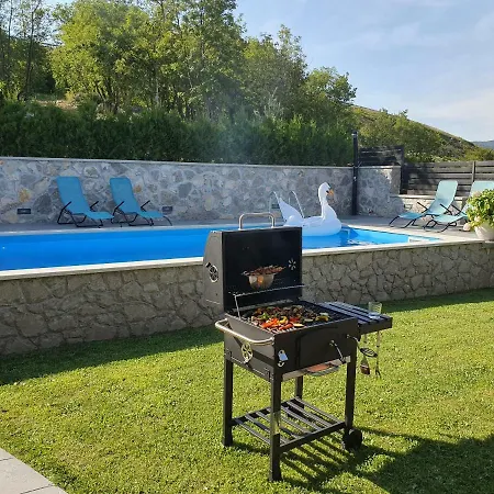 Kos * Lupoglav (Istria)