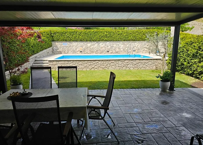 Kos * Lupoglav (Istria)
