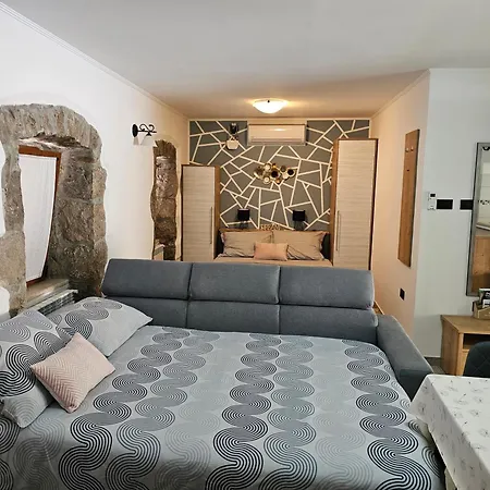 Kos Apartman